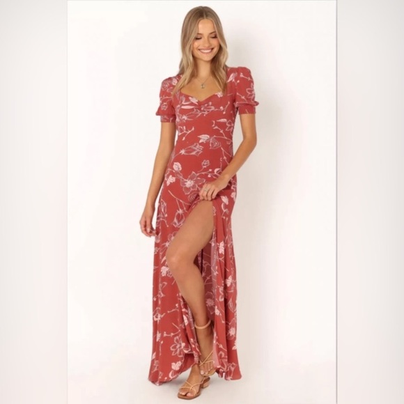 Petal & Pup Dresses & Skirts - Petal & Pup Rust Floral Franklin Maxi Dress Puff Sleeve Sweetheart Sz 10